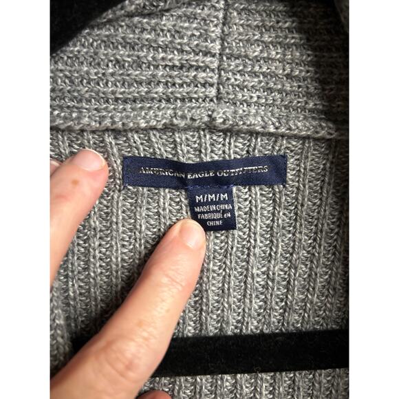 American Eagle Men’s Gray Grandpa Cardigan Sweater Medium Classic Preppy - Picture 2 of 7